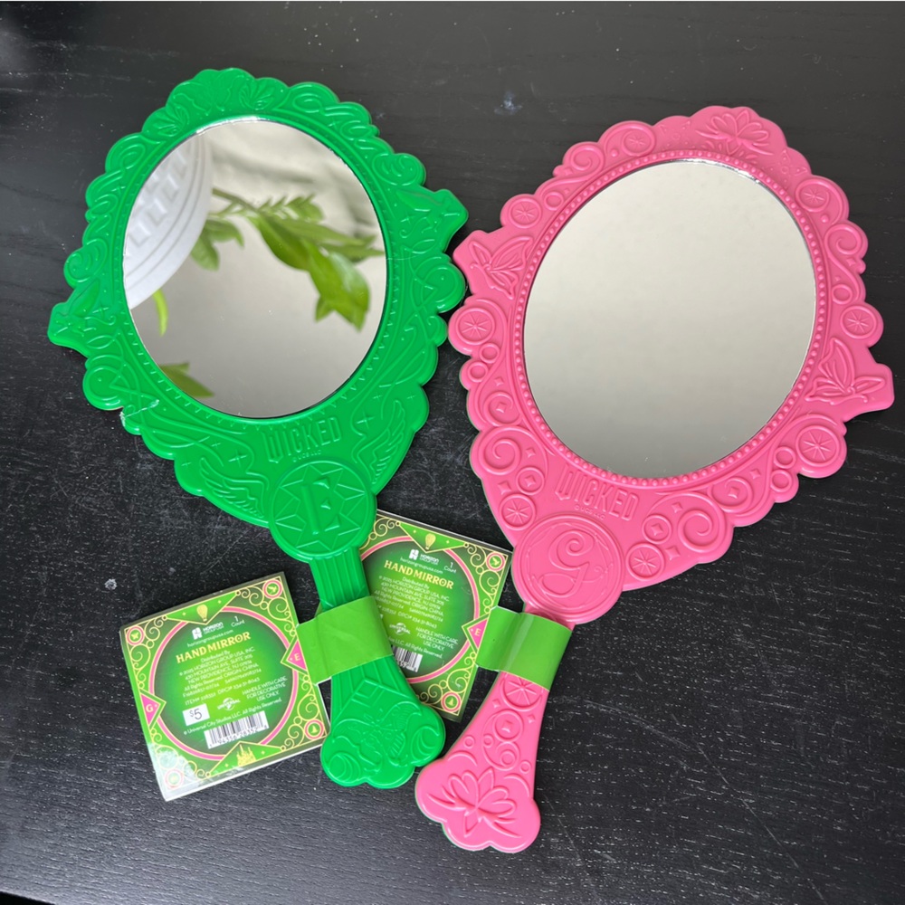 NEW Target Bullseye Playground Wicked Double Sided Mirror